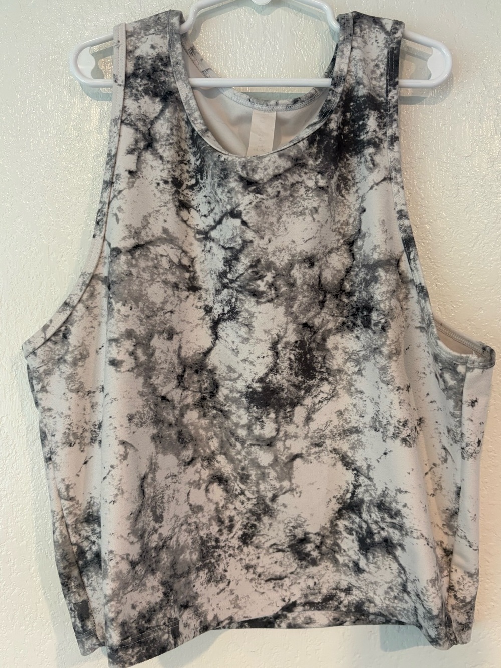 Zyia Marble-Print Sleeveless Tank Top - Black & White large